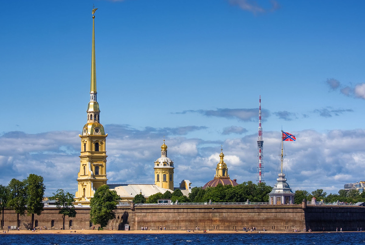 Обзорная пешеходная экскурсия по Санкт-Петербургу с посещением Петропавловской крепости  (ИНДИВИДУАЛЬНАЯ)